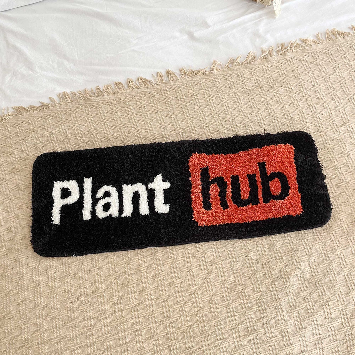 Tufted Rug Plant Hub Rug Front