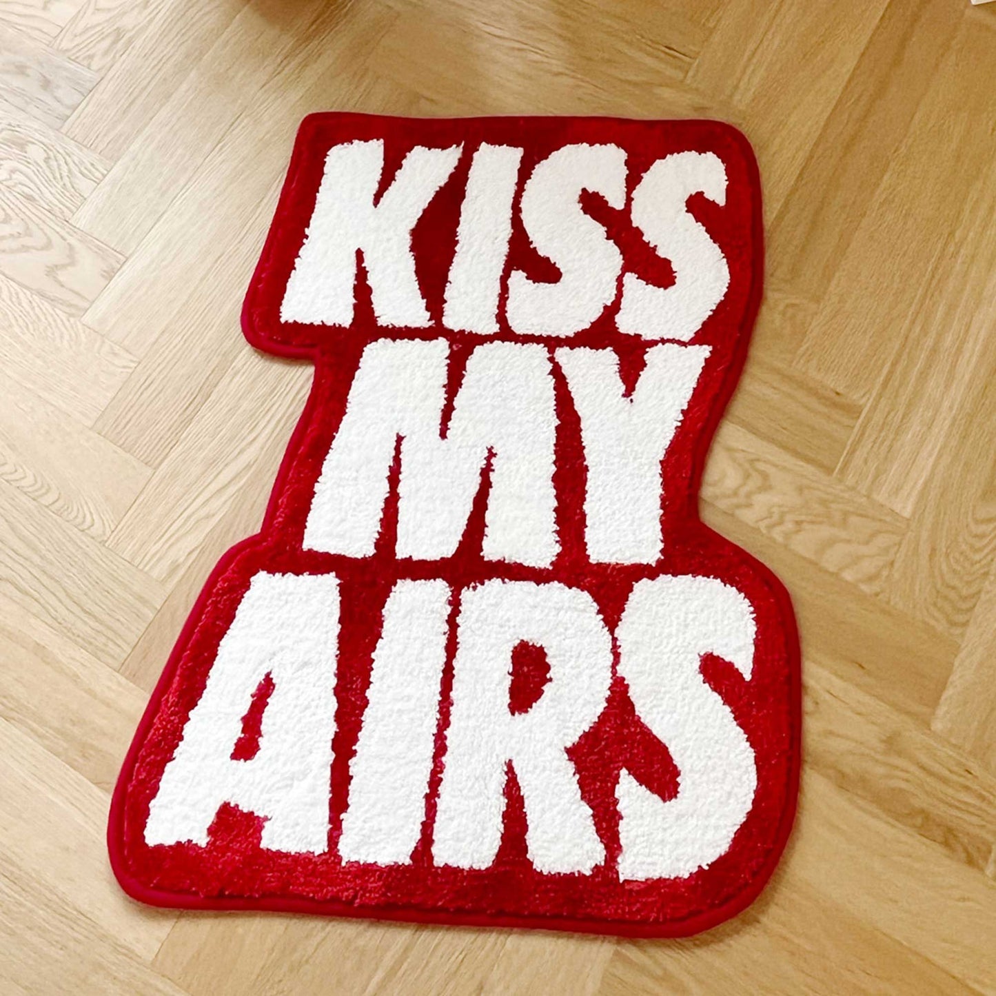 Tufted Rug Kiss my Airs Rug Front