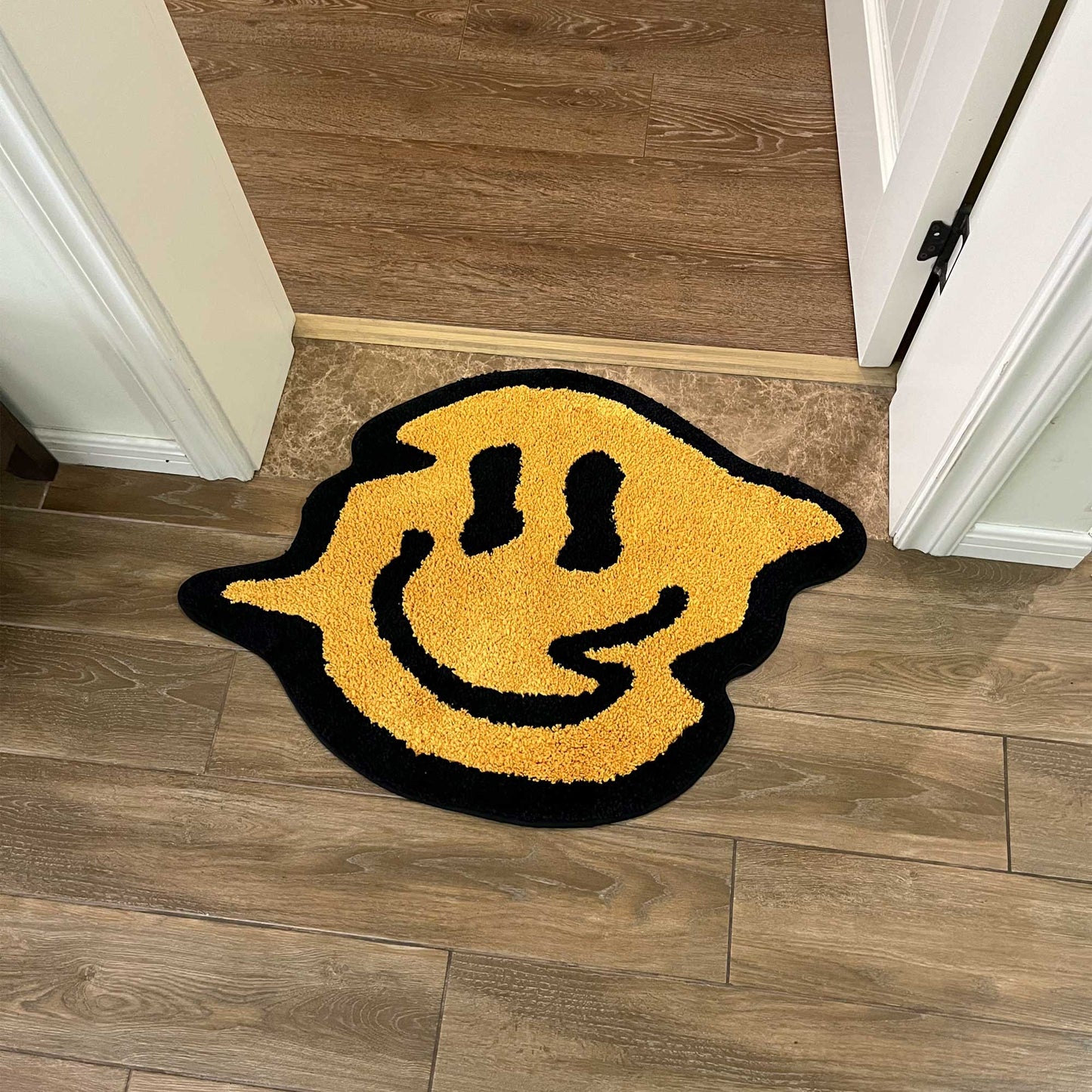 Tufted Rug Melted Smiley Face Rug Front in an Entryway