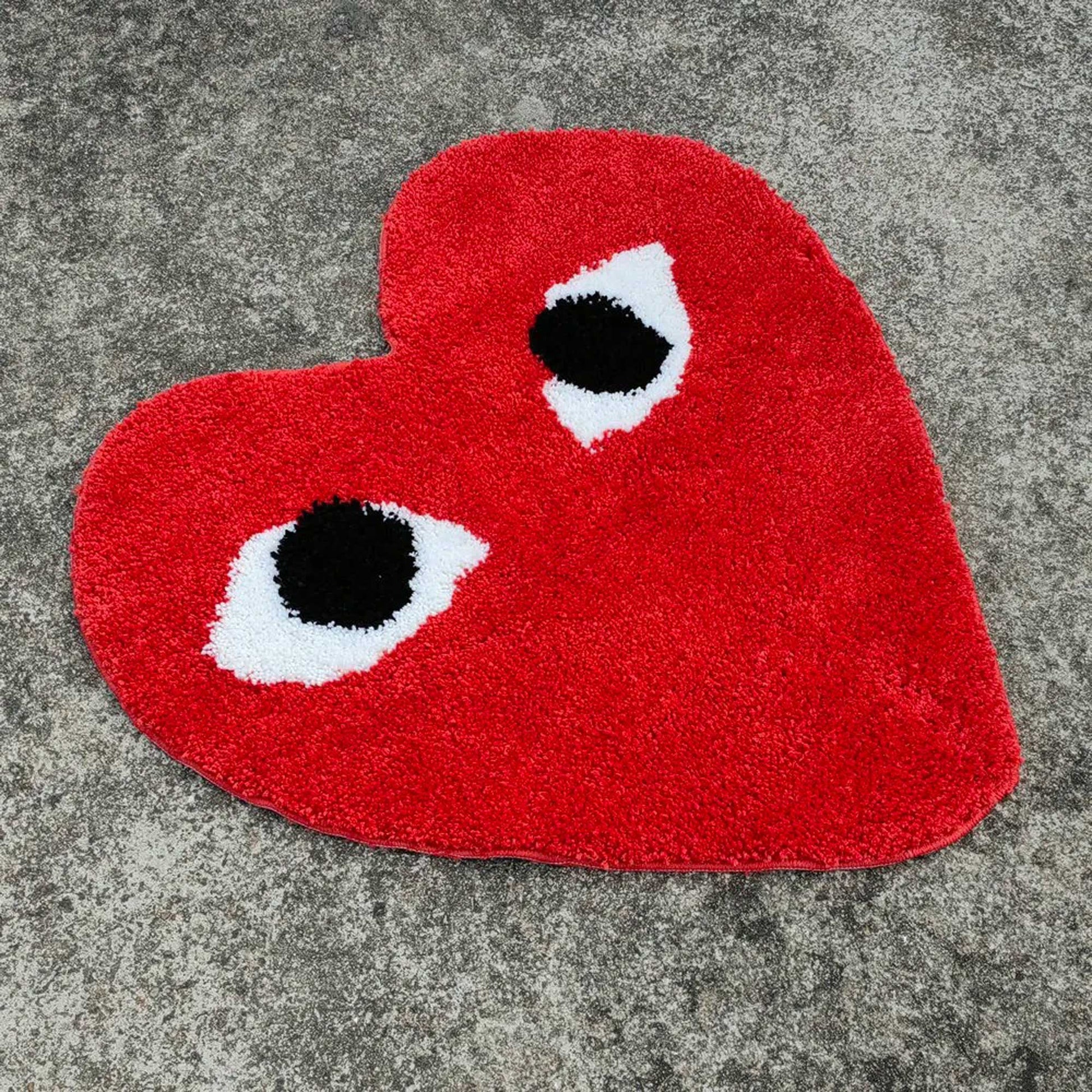 Tufted Rug Red Comme des Garcons CDG Heart Rug Front Diagonally Placed